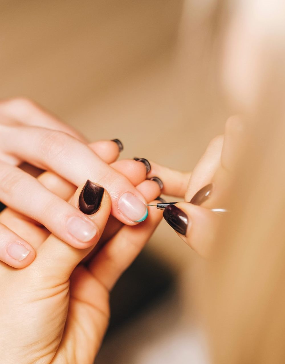Nail trends journal feature